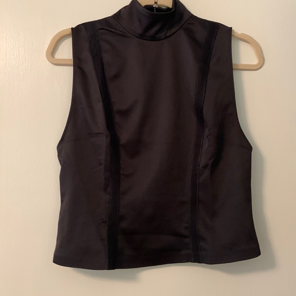 black zippered back zara top